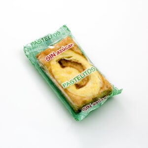 Tarta de manzana integral envuelta.