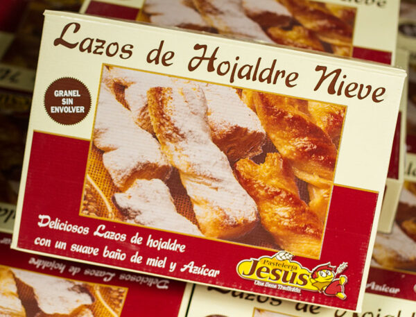 Lazos de hojaldre glas